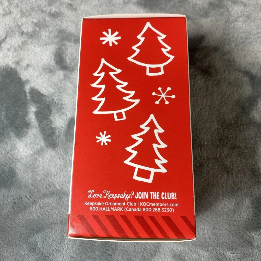 Hallmark 2014 Happy Campers RV Keepsake Christmas Ornament Retro Motor Home